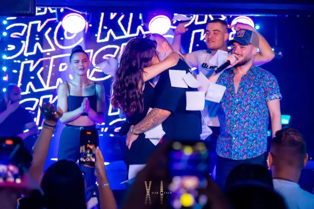 Студенти се сгодиха на присъединяване на Криско (СНИМКИ)