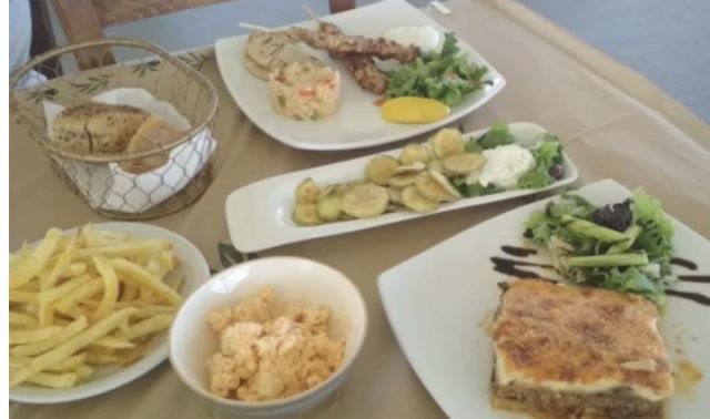 Семейство от Пловдив показа какво са вечеряли за 130 лв. в Гърция (СНИМКИ) - 2