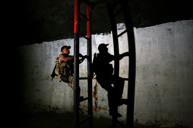„Ислямска държава“ обучава бойците си под земята