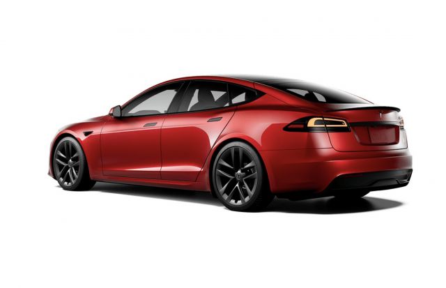 Най-бързата Tesla вече е налична в Европа с цена от 280 хиляди лева 