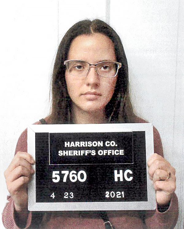  Арестуваха млада учителка, правила секс със собствен възпитаник в кола 