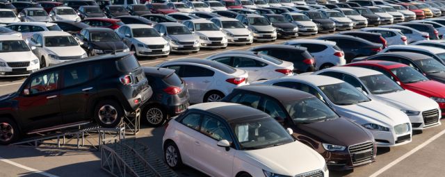 Цени на употребяваните автомобили: Електромобилите поевтиняват, но не и колите с ДВГ