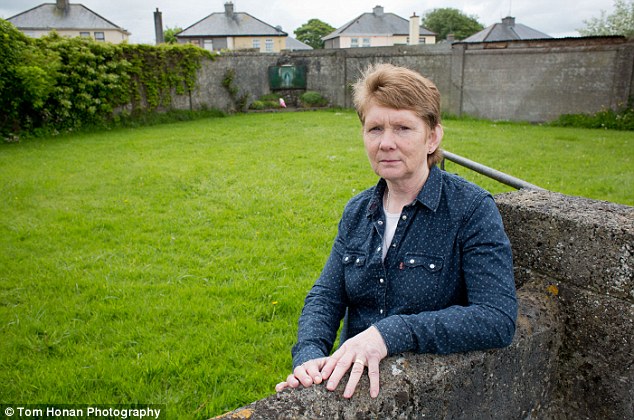 Масов гроб на деца в септична яма откриха в Ирландия