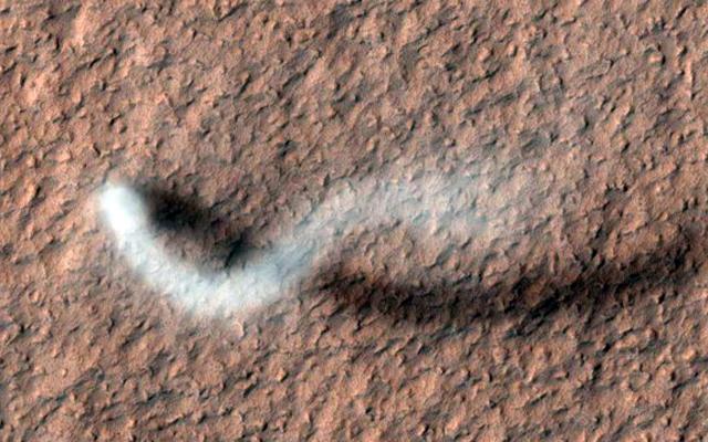 НАСА разкри най-ярките снимки, направени от орбитата на Марс