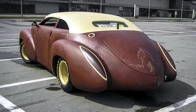  Продава се най-коженият автомобил в света 