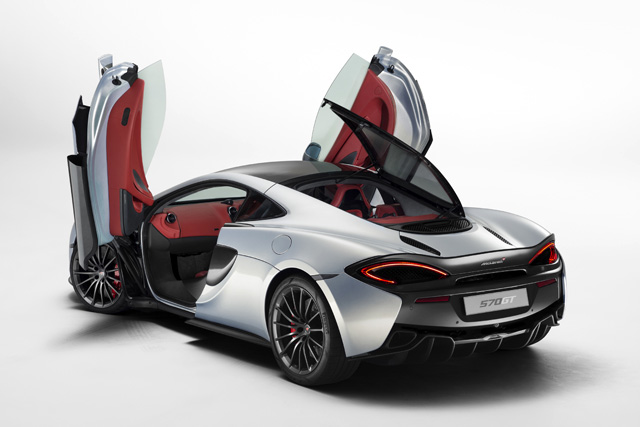 "Практична" суперкола от McLaren