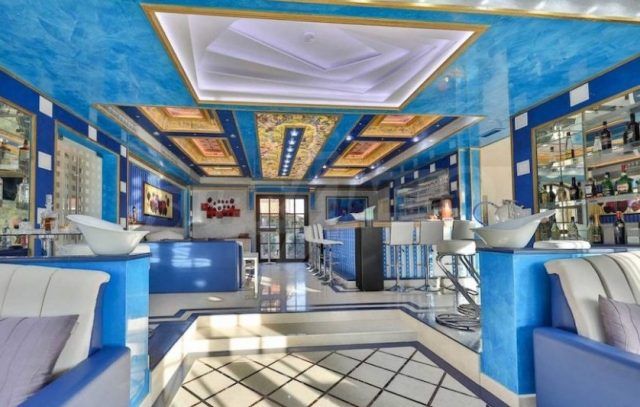 Слави Трифонов продава имението си край Перник за 3 млн. лева (СНИМКИ) | ФАКТИ.БГ - 2 Слави Трифонов продава имението си край Перник за 3 млн. лева (СНИМКИ) - 2