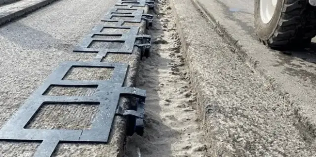 Представете си, че не ви се налага да спирате, за да зареждате електромобила. Тази фантастика вече е реалност в Европа