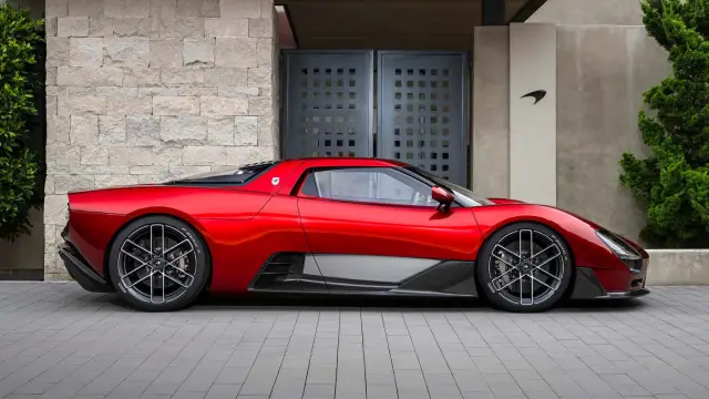 След 34 години - McLaren отново предлага механична трансмисия