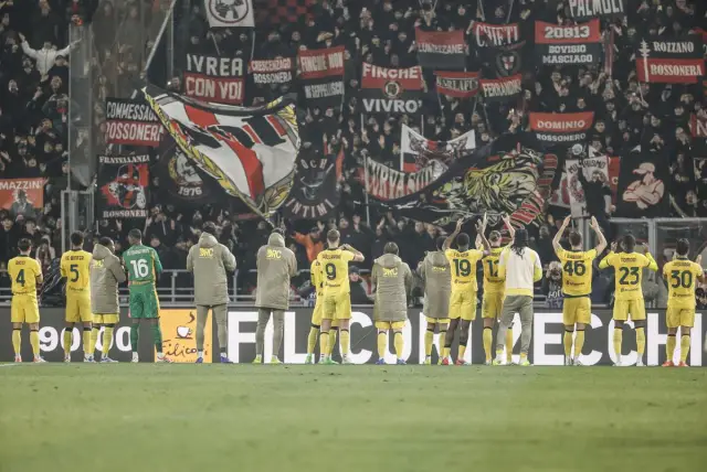 Милан погна водача Интер след победа над Болоня