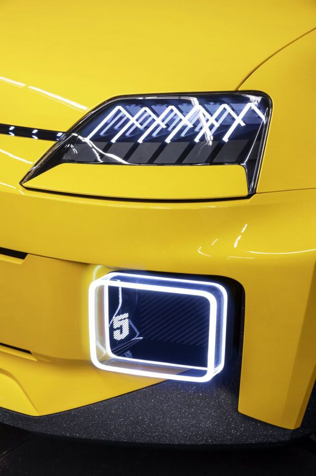 Renault 5 - Завръщане в бъдещето
