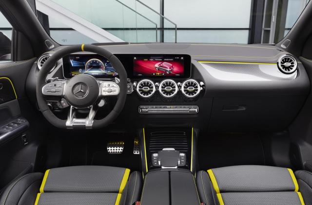 Рекордно мощен четирицилиндров мотор и за новия Mercedes-AMG GLA 45