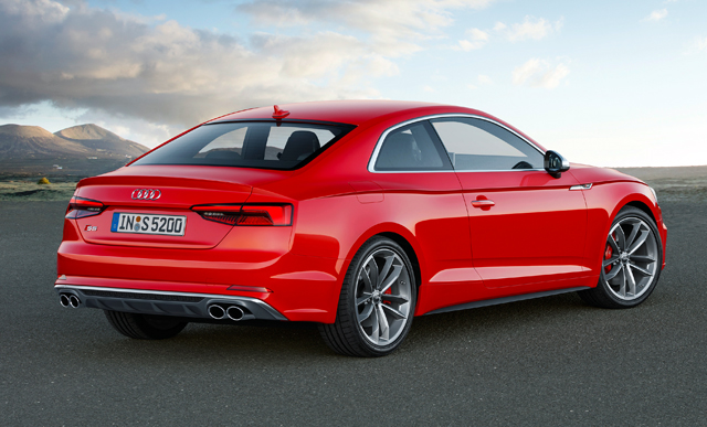 Audi изправя ново A5 срещу BMW 4er
