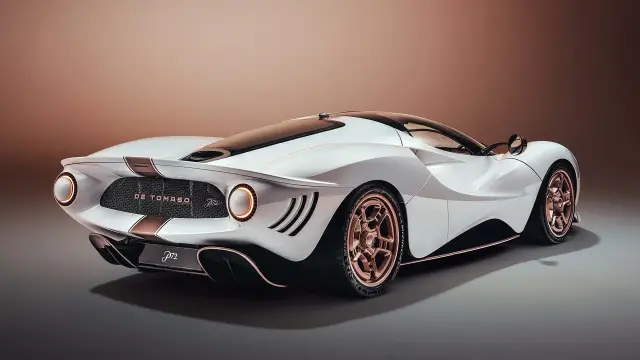 След 6 години очакване: De Tomaso сподели серийния звяр P72