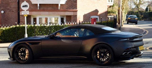  Роналдо не стопира да се глези 