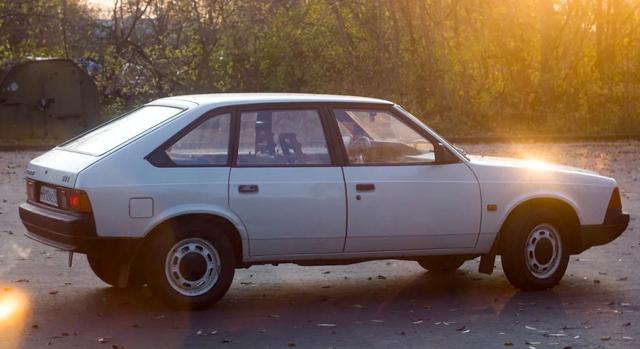  Продава се съвсем нов Алеко на 29 години 