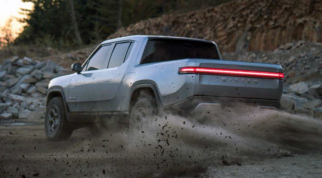  Rivian разгласи цената на електрическия си пикап 