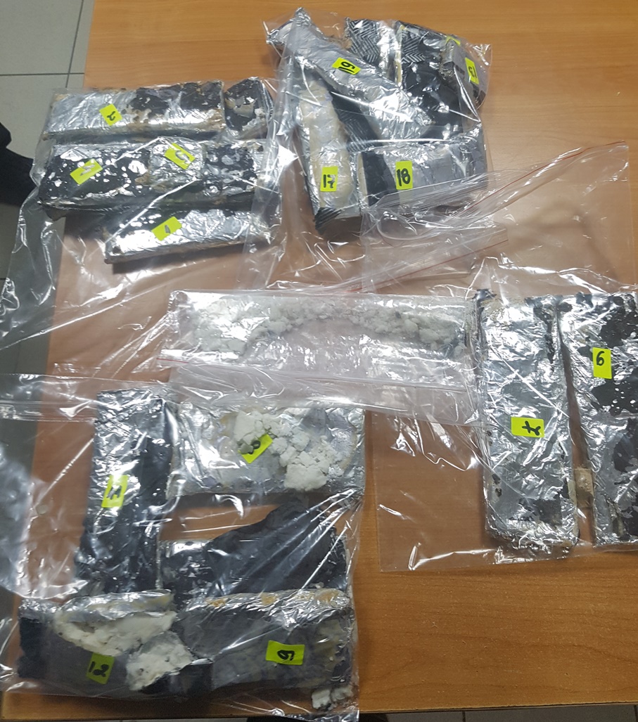 Откриха 4,3 кг кокаин на Аерогара София