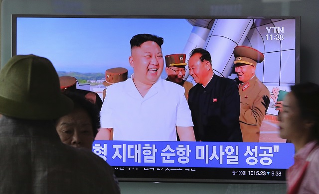 Северна Корея продължава с ракетите (ВИДЕО)