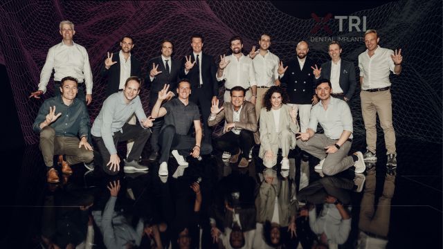  Стоматолог от Варна на сцената на елитна дентална конференция в Цюрих 