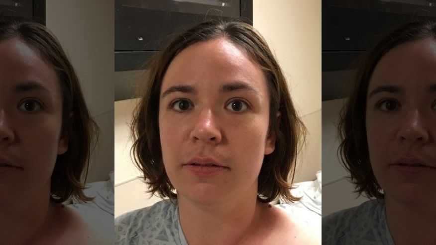 Загадъчна, полугола жена, открита край езеро, твърди, че е русалка (СНИМКА)