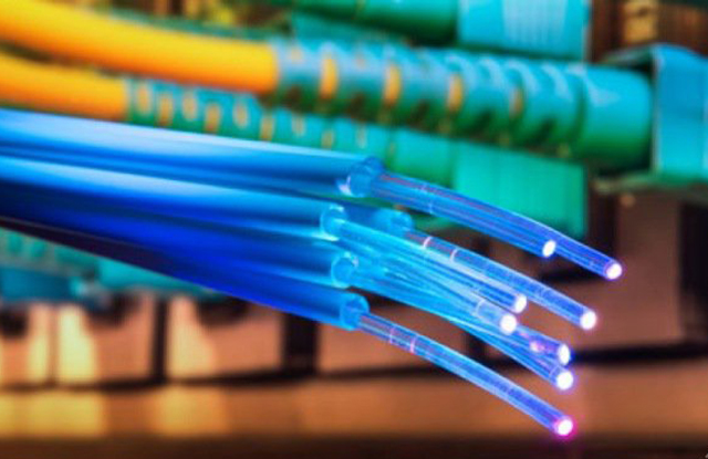 100 пъти по-бърз интернет през оптичен кабел