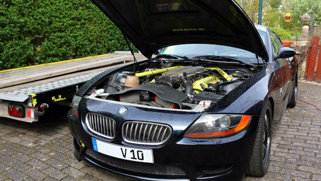 Продава се BMW Z4 с 8.3-литров V10 мотор