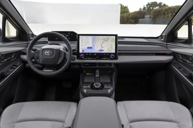 Новата Toyota C-HR+ дебютира в Европа