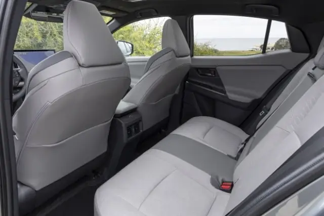 Новата Toyota C-HR+ дебютира в Европа