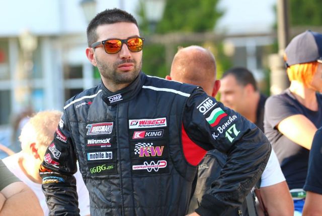 Калин Бенчев дебютира в пустинно рали | ФАКТИ.БГ Калин Бенчев дебютира в пустинно рали