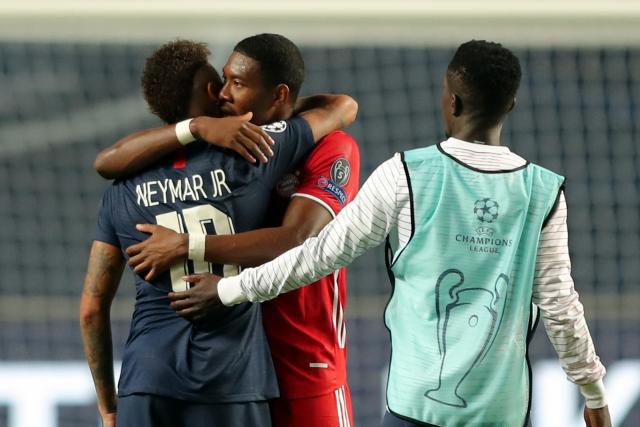  Алаба впечатли футболните почитатели по света с обяснението за какво утеши Неймар след финала на ШЛ 