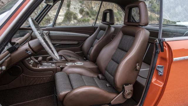  Вижте неповторимото BMW 3.0 CS (1974) с мотор от M5 на Робърт Дауни Джуниър 