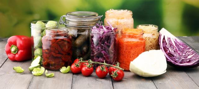 Туршията и киселото мляко борят COVID-19 | ФАКТИ.БГ Туршията и киселото мляко борят COVID-19