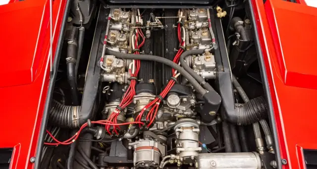 Продава се най-уникалното Lamborghini Countach