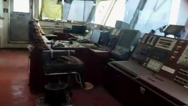 Моряк живя четири години на изоставен кораб (ВИДЕО)