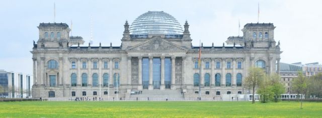  Парламентът, който е бил и санитарен пункт, и родилно поделение 