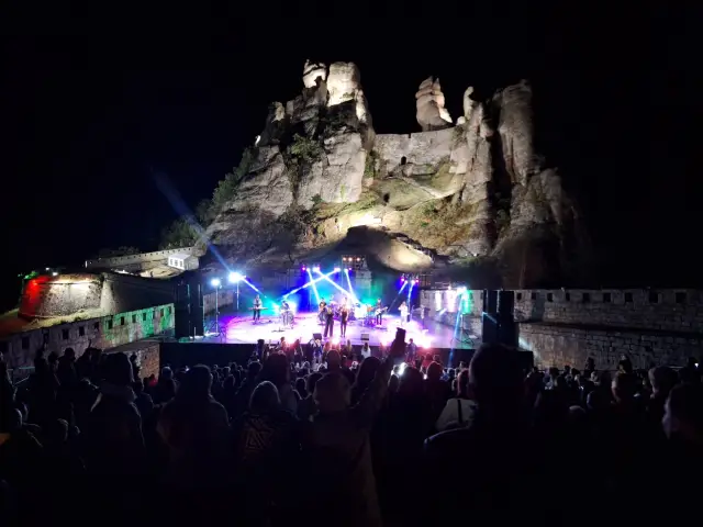 Фестивалът „ Опера на върховете “ в Белоградчик продължава с впечатляващи спектакли и концерти 