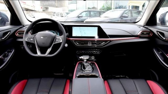  €9 000 за чисто ново китайско X5 в жанр Maserati 
