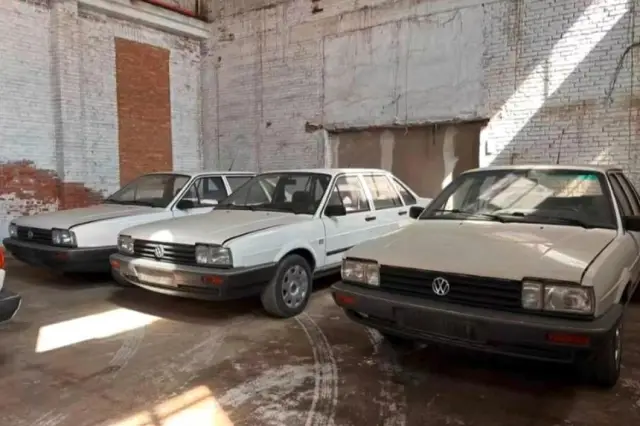 Чисто нови Volkswagen-и, но от 80-те години на миналия век, бяха открити в изоставен склад