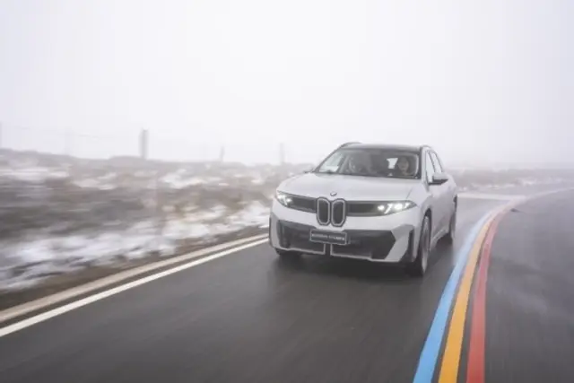 И в реални условия BMW iX3 изминава над 800 километра с едно зареждане