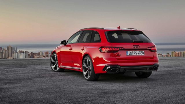  Следващото Audi RS4 ще бъде на ток 