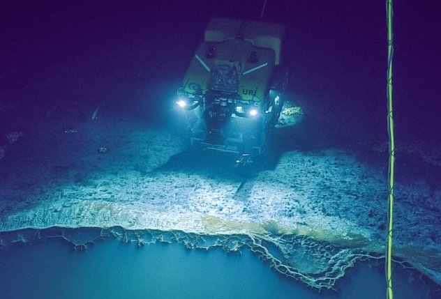 Откриха езеро под морето, от което никой не се връща жив (ВИДЕО+СНИМКИ)