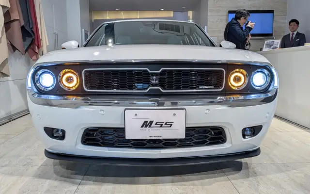 Mitsuoka превръща модерна Honda Civic в мускулест автомобил от 70-те години