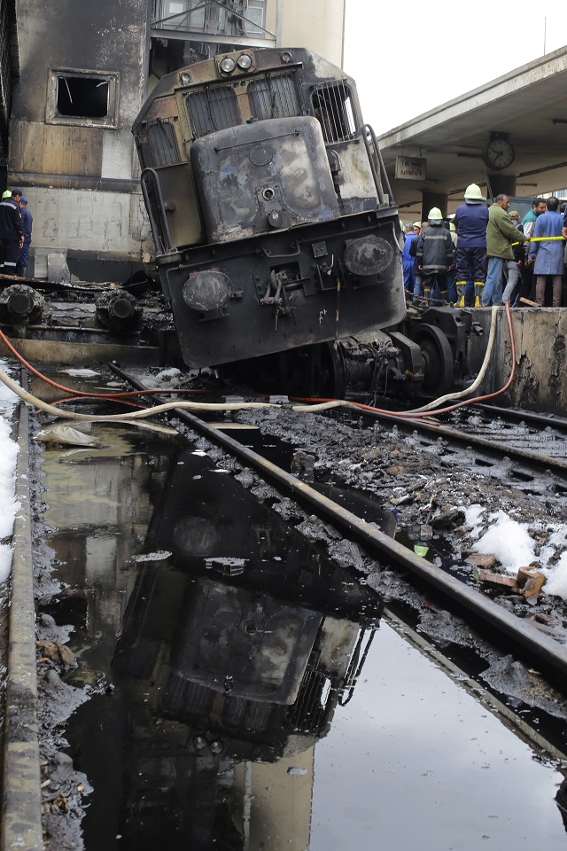 Нелепо! Бой между машинисти е причинил трагедията в Кайро