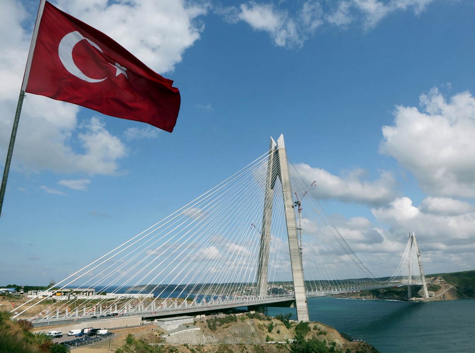 В Турция става платено за чужденци преминаването на мостове
