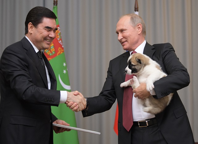Още едно куче за Путин (ВИДЕО+СНИМКИ)