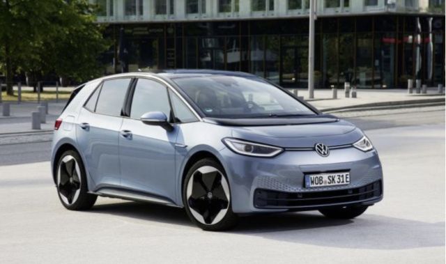 Кризата с чиповете продължава и през тази година, смятат от VW