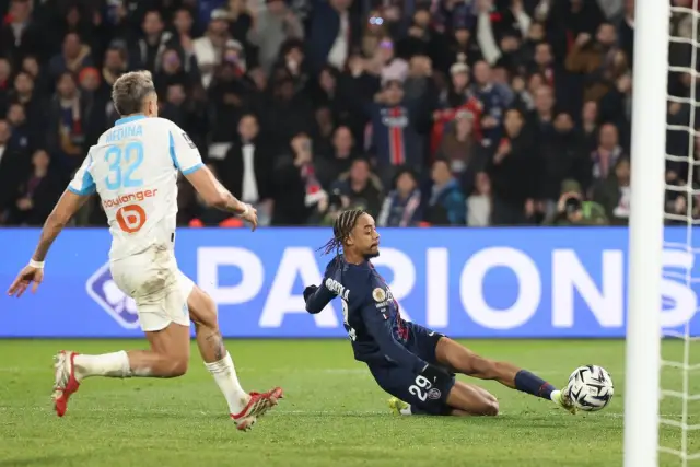 ПСЖ размаза безпощадно Марсилия и се върна на върха в Лига 1