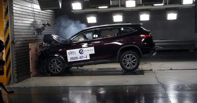  Китайски кросоувър се оказа по-безопасен от Toyota RAV4 