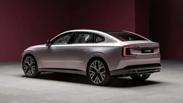 Volvo стартира производството на най-луксозния си седан за Европа | ФАКТИ.БГ - 3 Volvo стартира производството на най-луксозния си седан за Европа - 3